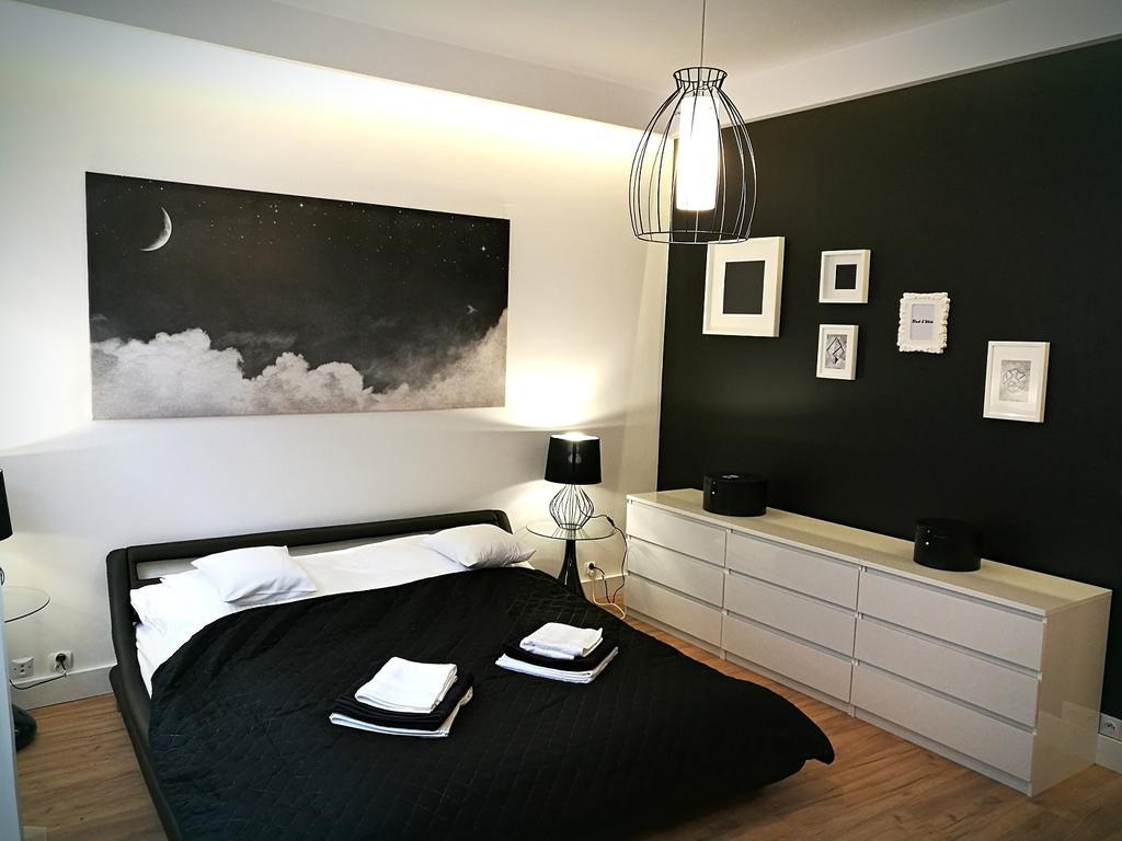 פוזנן Black&White Apartment- Wierzbowa 5 מראה חיצוני תמונה
