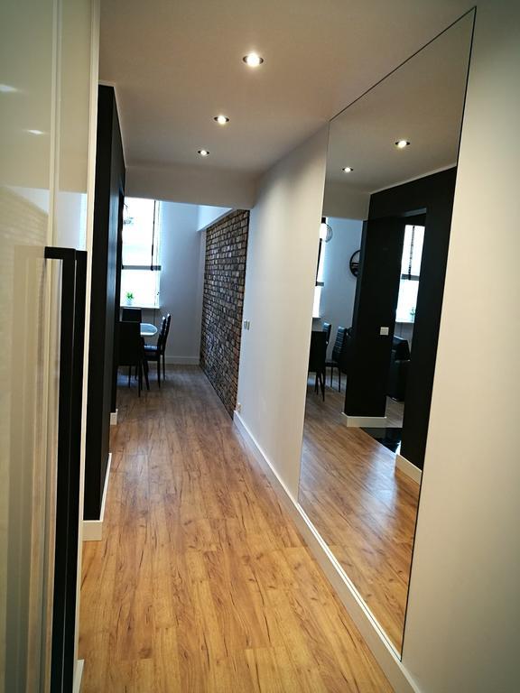 פוזנן Black&White Apartment- Wierzbowa 5 מראה חיצוני תמונה