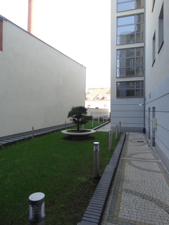 פוזנן Black&White Apartment- Wierzbowa 5 מראה חיצוני תמונה