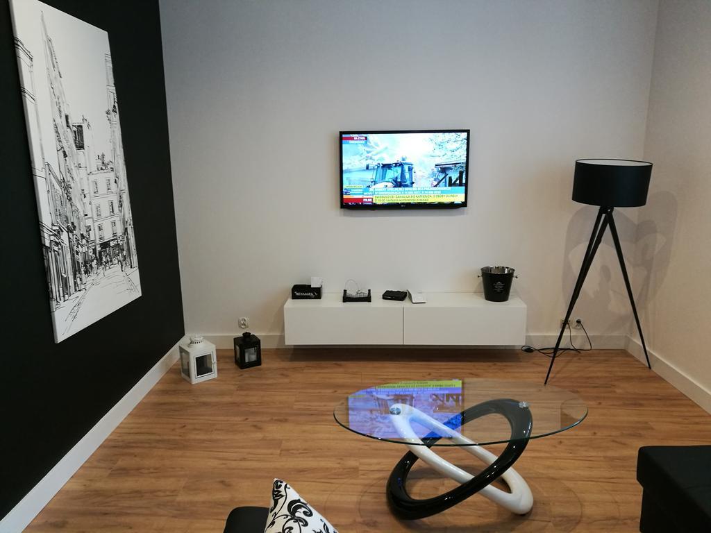 פוזנן Black&White Apartment- Wierzbowa 5 מראה חיצוני תמונה