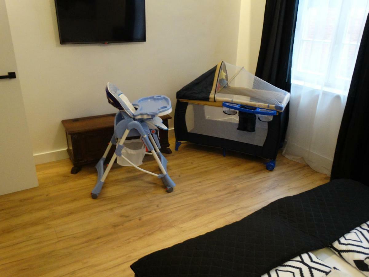 פוזנן Black&White Apartment- Wierzbowa 5 מראה חיצוני תמונה
